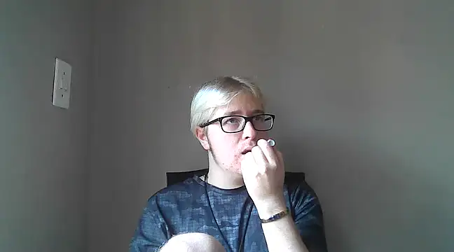 bisexualboy05 online show from March 5, 10:33 am