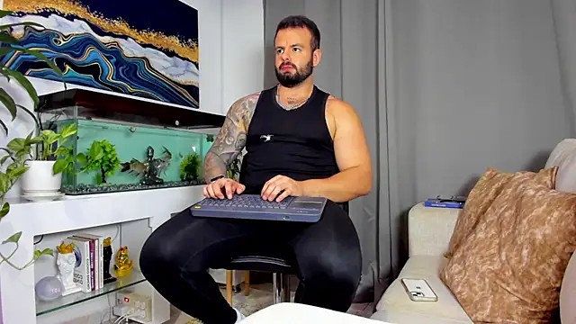 Snapshot of Johnnygrayson1 chatting on February 20, 11:32 pm Johnnygrayson1 online show from February 20, 11:32 pm