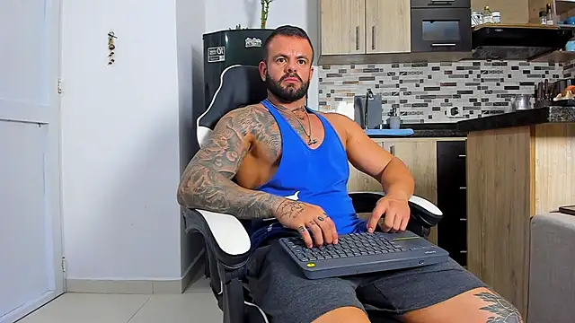 Johnnygrayson1 online show from November 25, 1:40 am