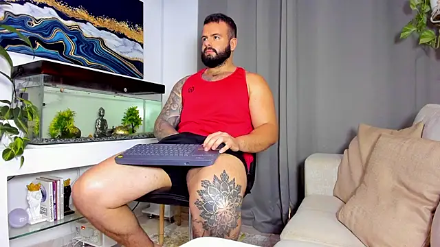 Snapshot of Johnnygrayson1 chatting on February 15, 10:54 pm Johnnygrayson1 online show from February 15, 10:54 pm