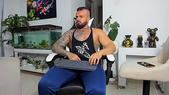 Snapshot of Johnnygrayson1 chatting on September 16, 12:12 am Johnnygrayson1 online show from September 16, 12:12 am