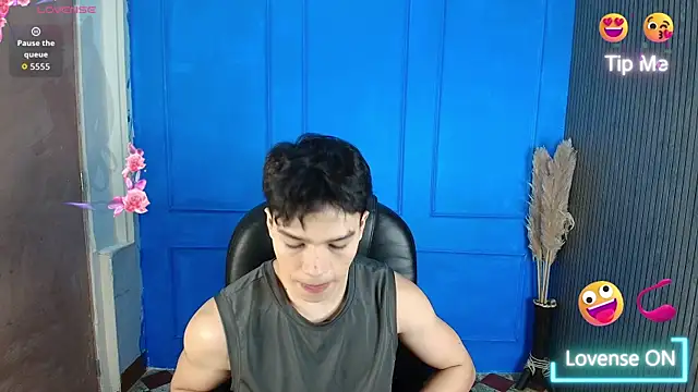 luandy online show from June 10, 11:56 am