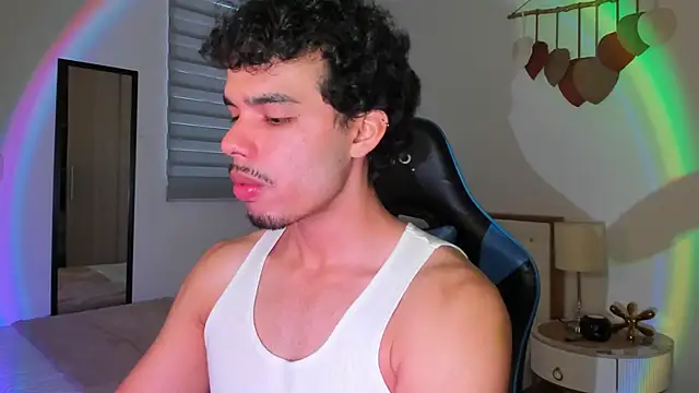 mateoleonee online show from February 15, 8:01 pm