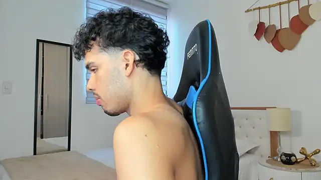 mateoleonee online show from February 22, 4:59 pm