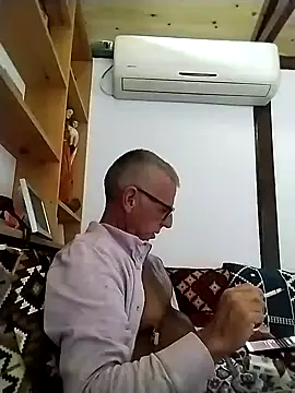 Snapshot of Freddy1962 chatting on December 15, 6:48 pm Freddy1962 online show from December 15, 6:48 pm