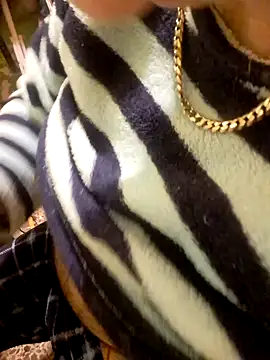 Escondido52 online show from December 13, 9:41 pm