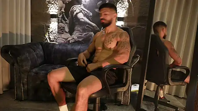 DannSaenz online show from February 13, 12:54 pm