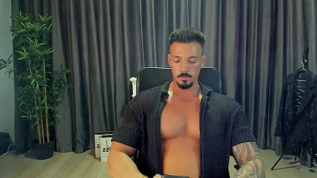 HaydenSpearss online show from June 9, 12:40 pm