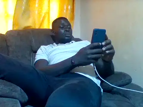 Snapshot of ClinDi chatting on October 16, 1:30 pm ClinDi online show from October 16, 1:30 pm