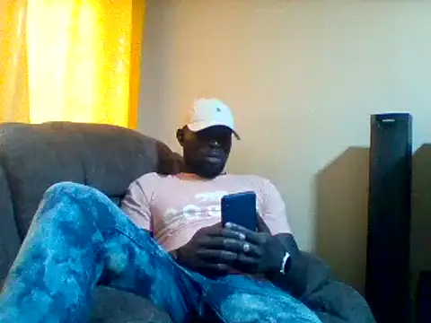 Snapshot of ClinDi chatting on October 6, 12:43 pm ClinDi online show from October 6, 12:43 pm