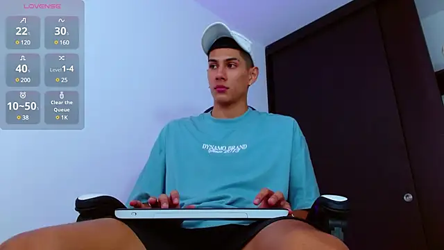 Valerio 20 online show from February 15, 8:23 pm