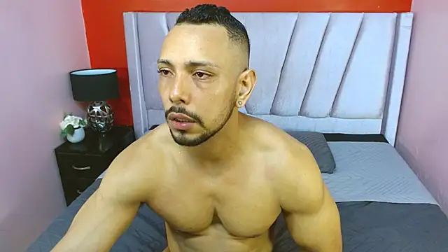 Snapshot of Thiago_Summers chatting on September 9, 2:16 pm Thiago Summers online show from September 9, 2:16 pm