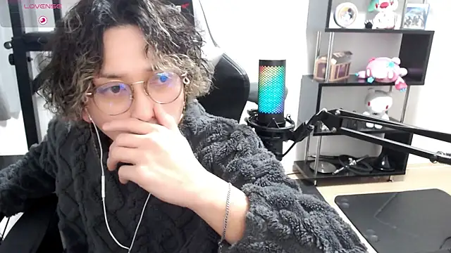 Shizukuu online show from March 12, 12:57 pm