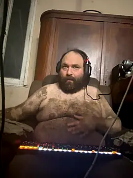 Snapshot of hairyhulk chatting on October 17, 7:12 am hairyhulk online show from October 17, 7:12 am