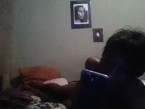 Snapshot of Moorella1 chatting on March 10, 9:51 pm Moorella1 online show from March 10, 9:51 pm