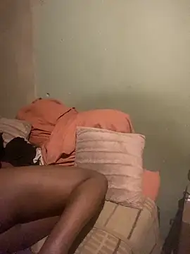 Moorella1 online show from April 20, 8:00 pm