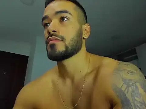 Snapshot of Alexander_Martines chatting on October 5, 12:03 am Alexander Martines online show from October 5, 12:03 am