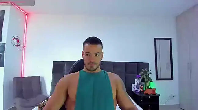 Snapshot of Alexander_Martines chatting on March 17, 7:48 pm Alexander Martines online show from March 17, 7:48 pm