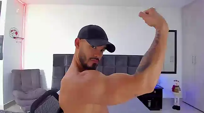 Snapshot of Alexander_Martines chatting on December 22, 7:52 pm Alexander Martines online show from December 22, 7:52 pm