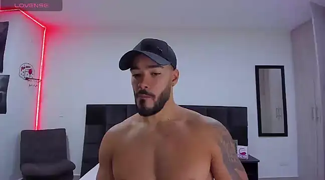 Snapshot of Alexander_Martines chatting on January 23, 1:41 am Alexander Martines online show from January 23, 1:41 am