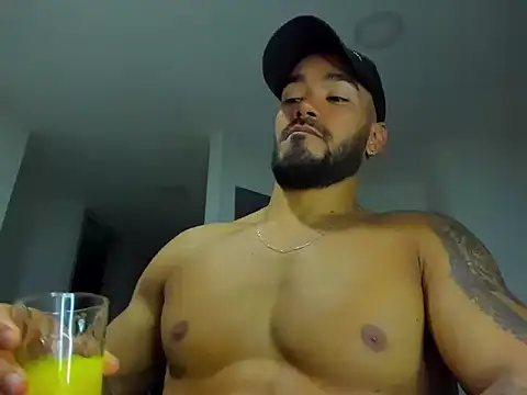 Snapshot of Alexander_Martines chatting on October 15, 1:57 am Alexander Martines online show from October 15, 1:57 am
