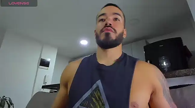 Snapshot of Alexander_Martines chatting on January 31, 1:11 am Alexander Martines online show from January 31, 1:11 am