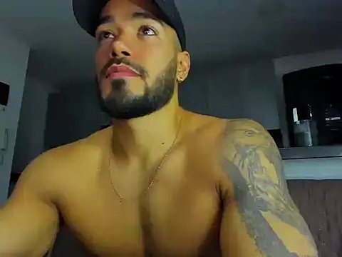 Snapshot of Alexander_Martines chatting on October 16, 2:52 am Alexander Martines online show from October 16, 2:52 am