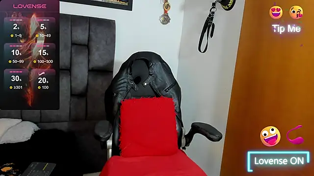 MattRodriguez9 online show from April 24, 12:40 pm