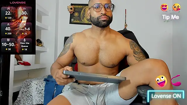 MattRodriguez9 online show from February 7, 5:51 pm