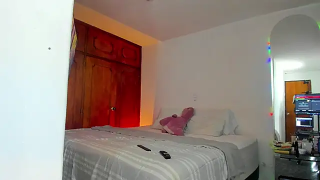 Snapshot of Jordyrodriiguez chatting on February 15, 4:14 am Jordyrodriiguez online show from February 15, 4:14 am