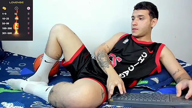 Snapshot of Noha_white chatting on January 28, 5:56 pm Noha white online show from January 28, 5:56 pm