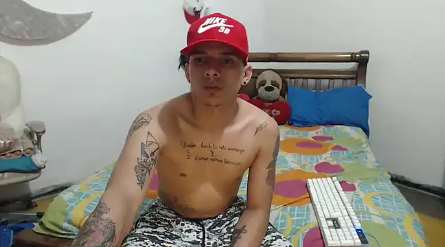 hot toy boy  online show from January 6, 7:09 am