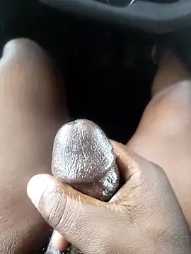 MUVENDA37 online show from February 15, 2:25 pm