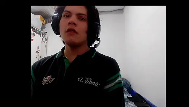 Snapshot of Xtrem3HARDxxx chatting on September 9, 10:04 am Xtrem3HARDxxx online show from September 9, 10:04 am