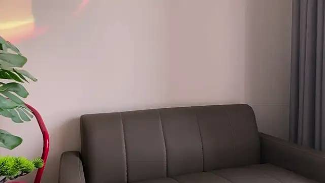 anahori  simon online show from April 2, 12:30 am