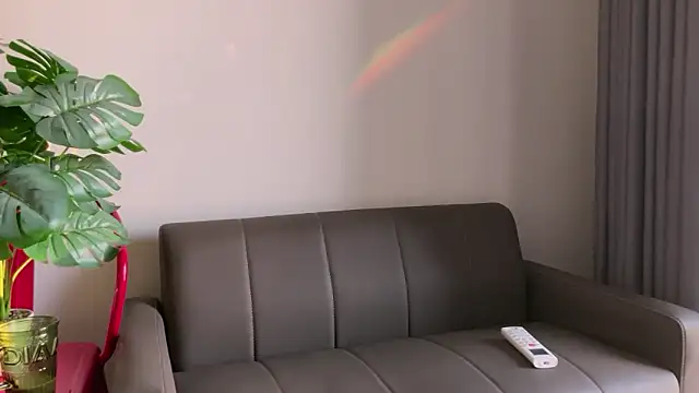 anahori  simon online show from April 1, 12:01 am