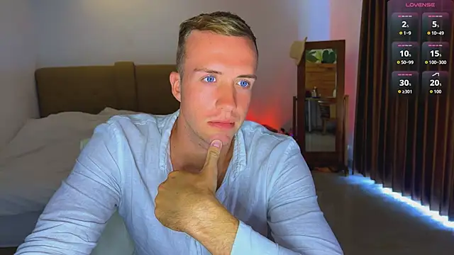 tommy cumfinger online show from April 20, 12:35 am