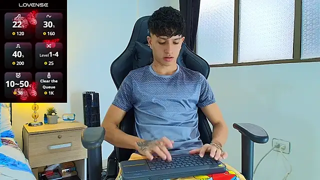  CamiloBass online show from June 10, 7:36 pm