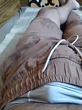 HandsomeHunky1 online show from April 18, 3:57 pm