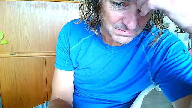 Snapshot of costanza7070 chatting on October 14, 9:22 pm costanza7070 online show from October 14, 9:22 pm