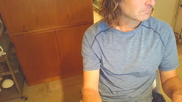 costanza7070 online show from April 24, 6:49 am