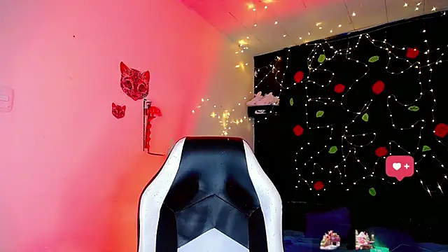 Snapshot of Damian_latinxxx chatting on December 18, 3:04 am Damian latinxxx online show from December 18, 3:04 am