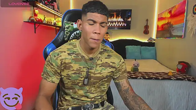 Damian latinxxx online show from July 4, 9:23 am