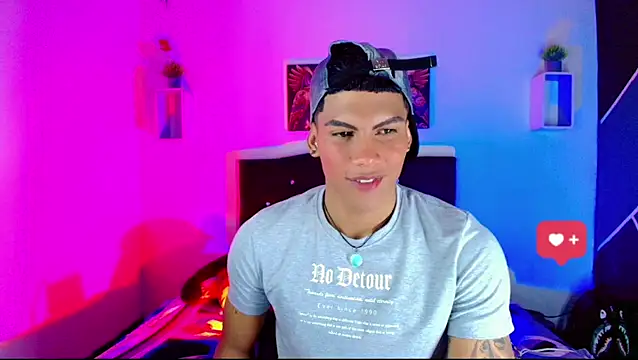 Snapshot of Damian_latinxxx chatting on March 8, 3:05 am Damian latinxxx online show from March 8, 3:05 am