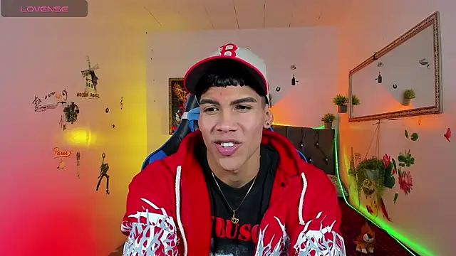 Snapshot of Damian_latinxxx chatting on October 5, 3:10 am Damian latinxxx online show from October 5, 3:10 am