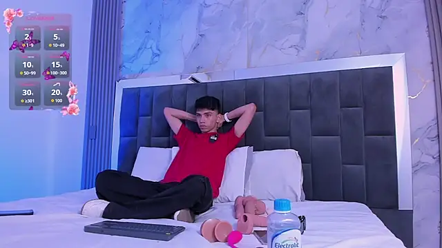 Santy carrington online show from April 25, 9:01 pm