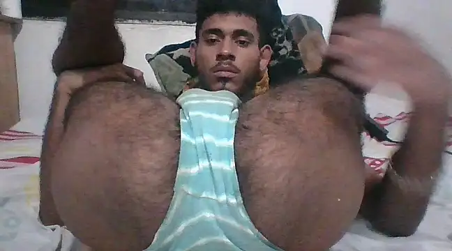 Snapshot of MaximoSualteza777 chatting on March 19, 1:32 am MaximoSualteza777 online show from March 19, 1:32 am