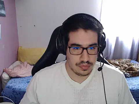 thealfawolf01 online show from July 10, 5:16 pm