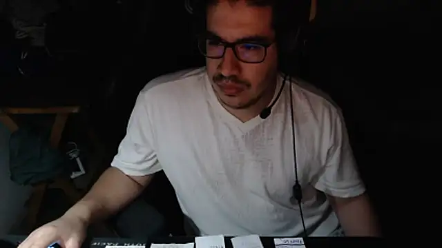 thealfawolf01 online show from June 18, 10:53 am