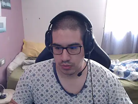 thealfawolf01 online show from July 29, 4:39 pm